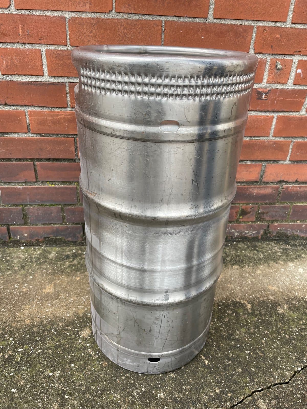 Quarter barrel keg full view